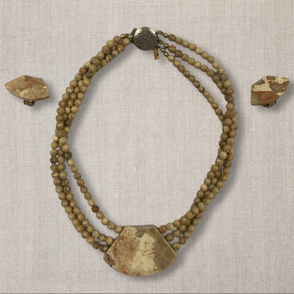 Vintage Karla Jordan Necklace & Clip On Earrings.